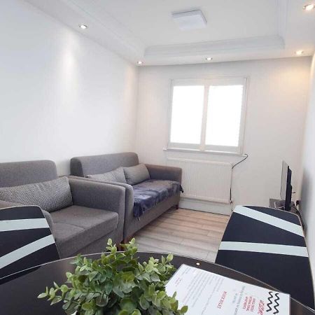 Eurostar City Apartments Londra Esterno foto