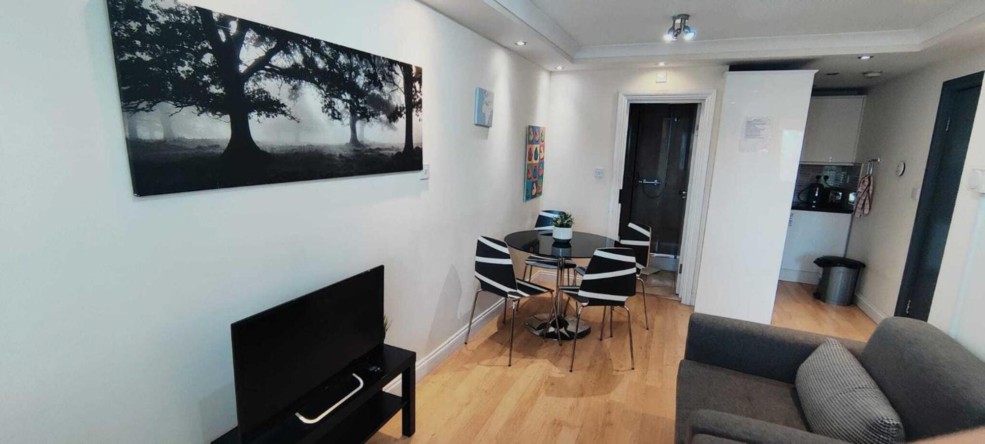 Eurostar City Apartments Londra Esterno foto